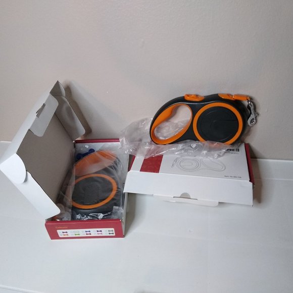 Set Of 2 16ft Retractable Dog Leashes Orange And Black